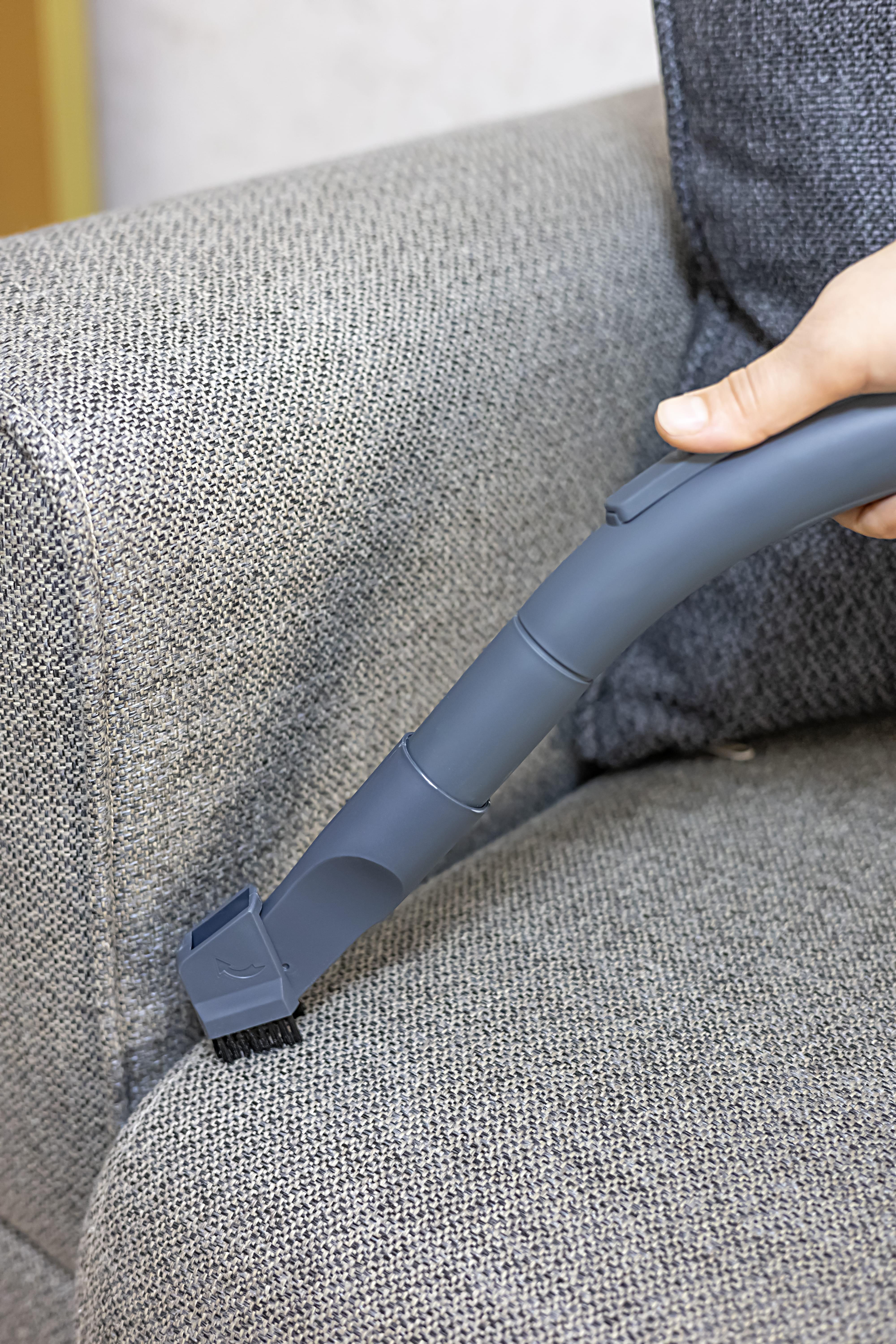 Aspirator cu sac ZILAN ZLN-8471, 1200W, sac textil 2L, cablu retractabil 5m - Curatenie perfecta pentru casa ta